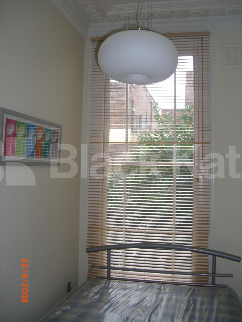 			MUST SEE!, 2 Bedroom, 1 bath, 1 reception Flat			 Loraine Road, Holloway